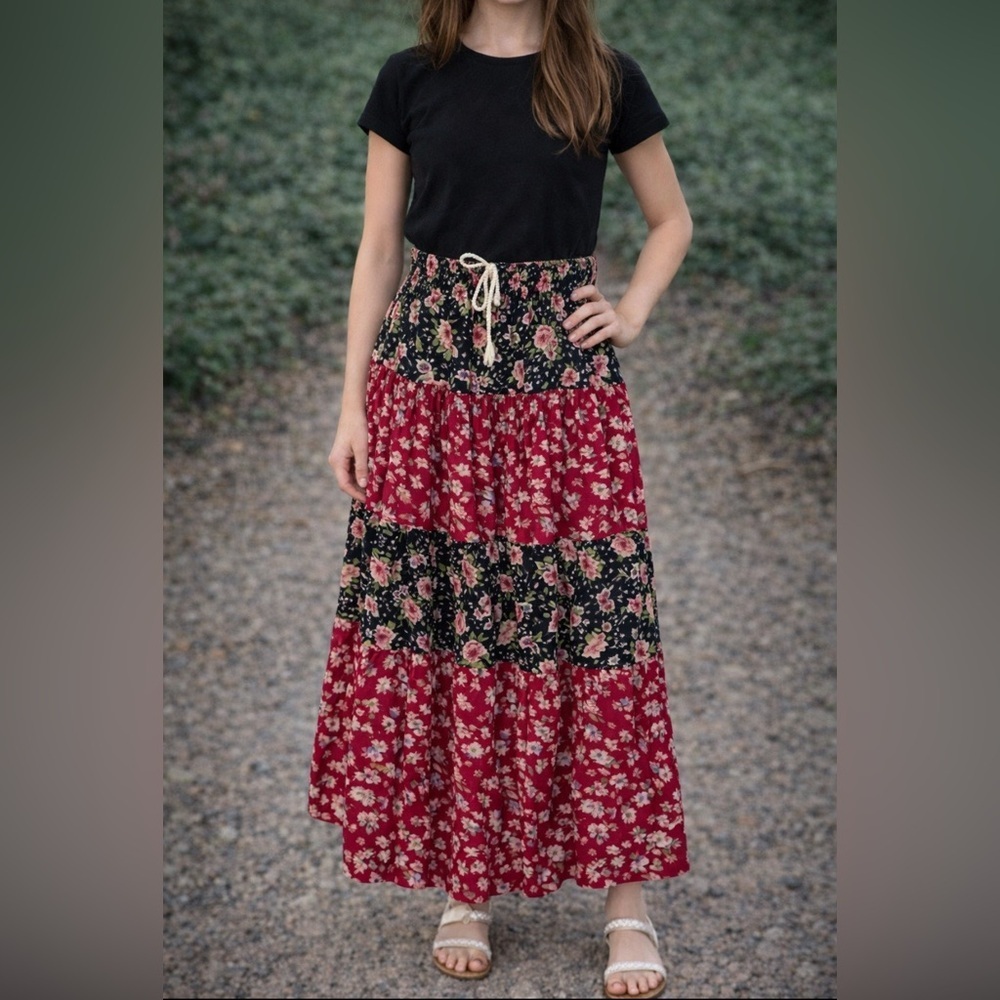 Black and Red Tiered Maxi Skirt with Tie Front girls XL 14/16